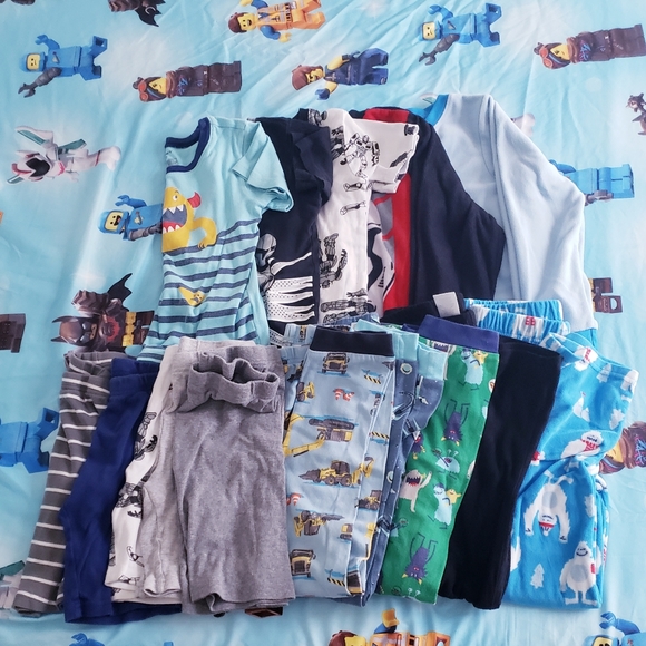 Carter's Other - CARTER'S Boys Pajamas Size 7